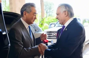 تعهد چین و پاکستان به گسترش همکاری‌های اقتصادی و ثبات منطقه‌ای