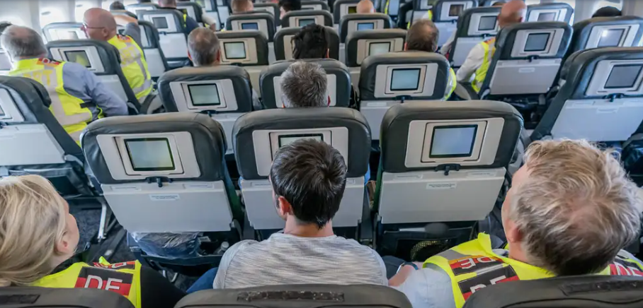 اخراج چند بیمار روانی از آلمان به افغانستان جنجال آفرید