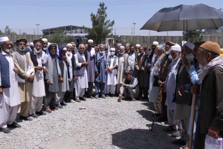 آغاز مجدد پرداخت حقوق متقاعدین در سراسر کشور از سوی طالبان