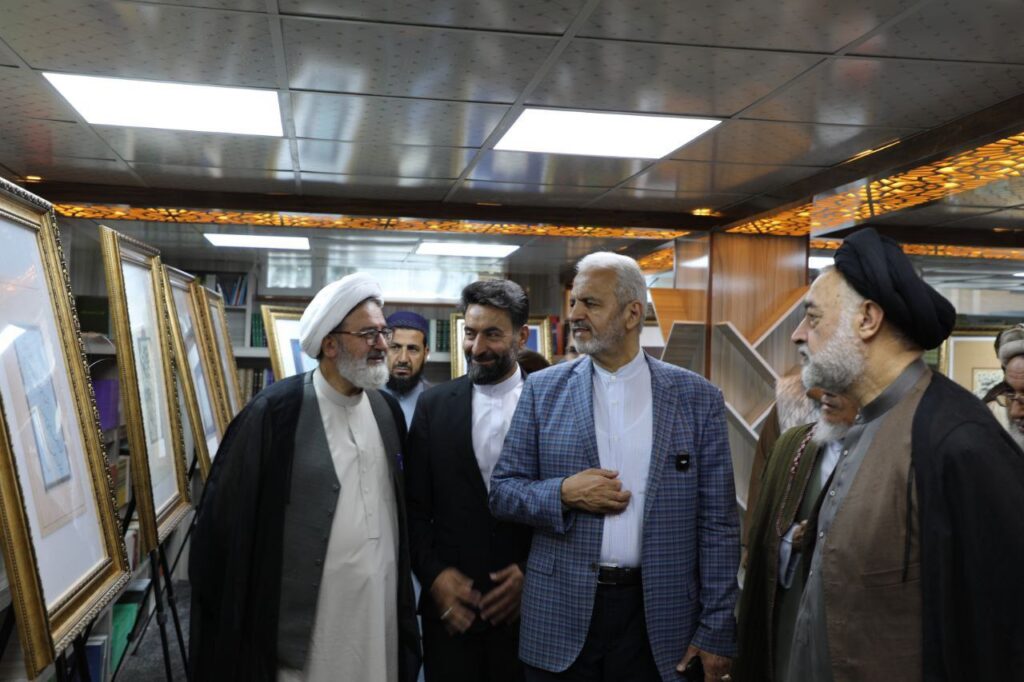 نمایشگاه آثار خوشنویسان برجسته با ابتکار رایزنی فرهنگی ایران در کابل برگزار شد