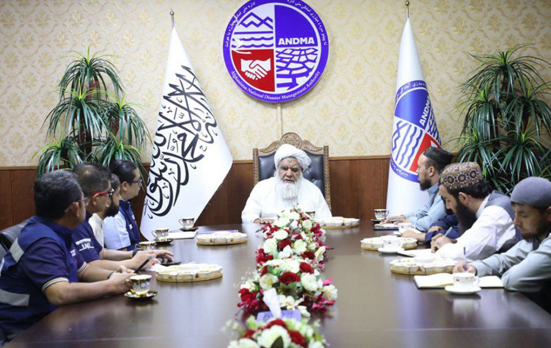 انجمن کمک‌های طبی مالیزیا خدمات صحی سیار به زلزله‌زدگان کنر ارائه می‌کند