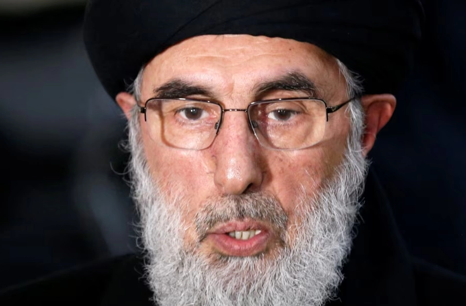 بازگشت امریکا به بگرام؛ حکمتیار: ترامپ را تاریخ «برژنف آمریکا» خواهد نامید