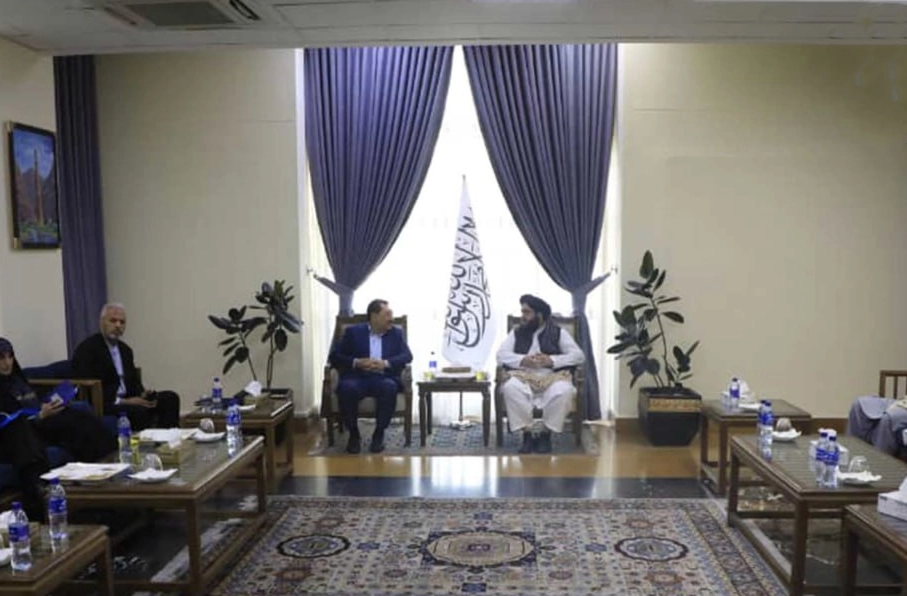 سفر هیأت عالی‌رتبه اقتصادی ایران به افغانستان با تمرکز بر توسعه تجارت و ترانزیت