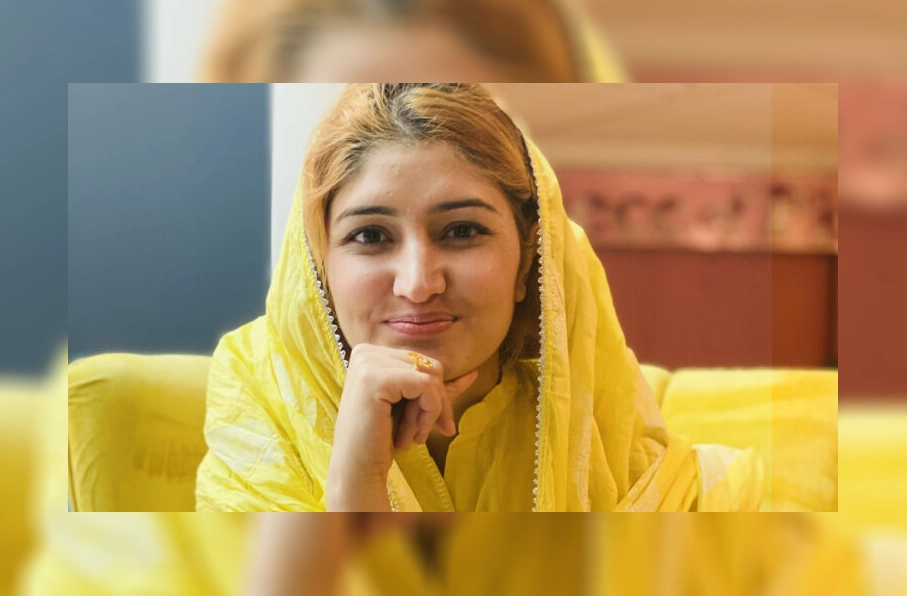 سلما نیازی از افغانستان برنده جایزه روزنامه‌نگار جوان سال ۲۰۲۵ مجمع جهانی رهبران جوان شد