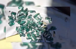 درآمد 95 میلیون افغانی طالبان از فروش سنگ های قیمتی نورستان