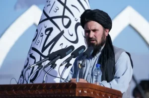 بازگشت به بگرام؛ رئیس ستاد ارتش طالبان: خاک افغانستان قابل معاله نیست