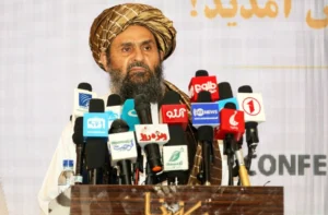 کنفرانس جذب سرمایه‌گذاری در بخش انرژی برق؛ ملابرادر: رفع محدودیت‌های بانکی شرط توسعه اقتصادی است