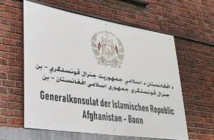 بازگشایی قنسولگری افغانستان در بُن توسط دیپلمات‌های طالبان