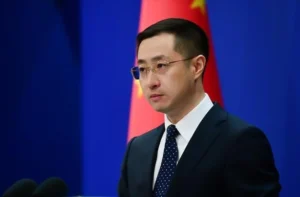 آمادگی چین برای ایجاد آتش‌بس دایمی میان افغانستان و پاکستان