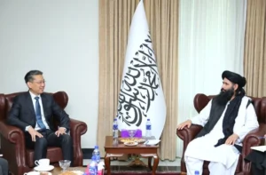 تأکید مقامات طالبان و چین بر روابط دوجانبه و همکاری مستمر در حل تنش‌ها