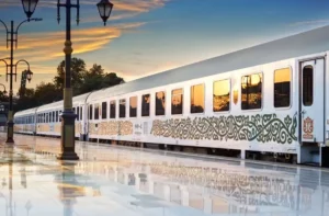 اتصال ریلی ایران و افغانستان؛ حرکت نخستین قطار مسافربری مشهد - هرات