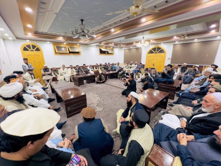 Businessmen meet with Pakistan's Jamaat leader