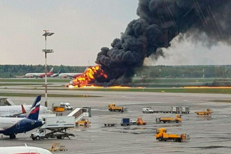 The plane carrying the Minister of Mines