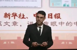 شهیر شریفی، دانشجوی افغان، دانشجوی برتر سال ۲۰۲۵ چین برگزیده شد