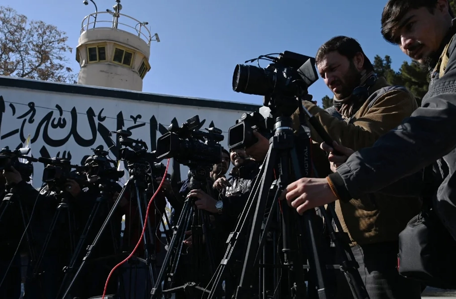 مرکز آزادی بیان: فعالیت تلویزیون‌ها در افغانستان به نفس‌های آخر رسیده است
