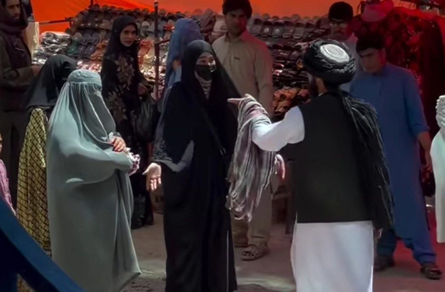 زنان برای ششمین روز متوالی از ورود به شفاخانه محروم شدند