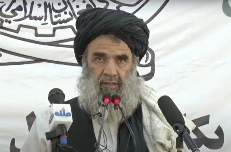 وزیر معارف طالبان در اظهاراتی کم‌سابقه اعلام کرد که این گروه در برابر حملات راکتی پاکستان پاسخی نداده است،