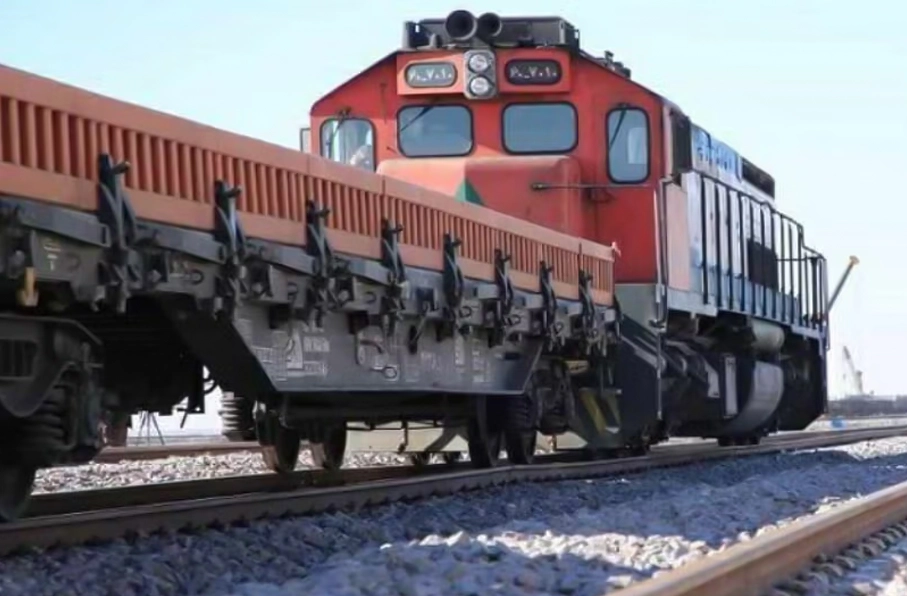 طالبان از افزایش پنج برابری واردات از طریق خط آهن خواف خبر داد