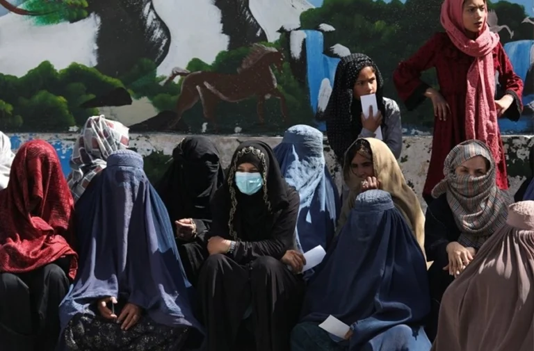 زنان افغانستان: جهان در برابر خشونت و تبعیض طالبان نباید خاموش بماند