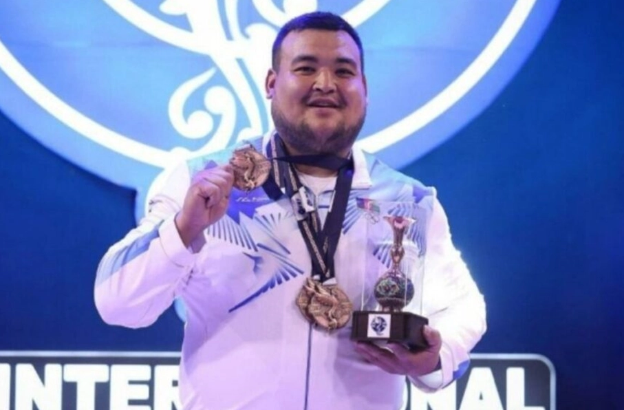 فضل‌کریم ترکمن ورزشکار افغان با سه مدال افتخارآفرین شد