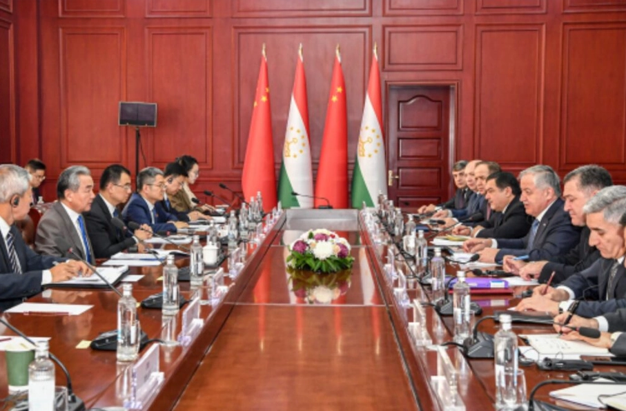 تاکید تاجیکستان و چین بر تأمین صلح و ثبات در افغانستان