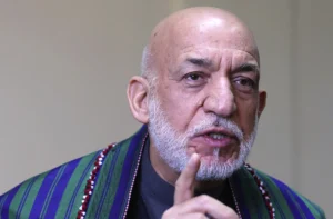 کرزی: پاکستان از تکرار سیاست‌های مخرب و خصمانه خودداری کند