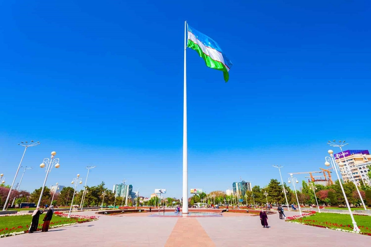 flag-of-uzbekistan-