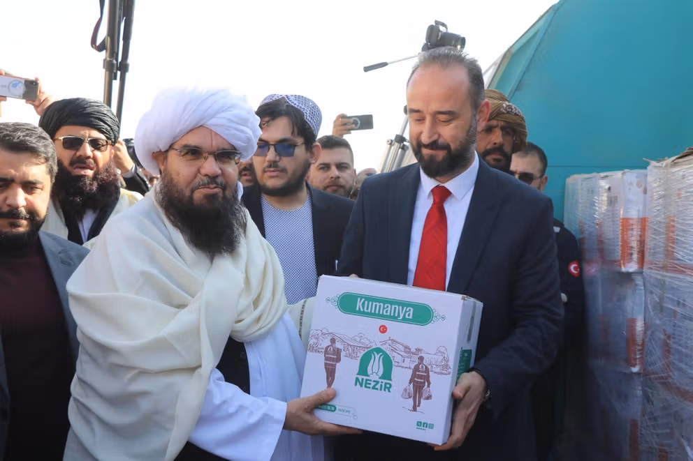 کمک بشردوستانه ۱۳۰۰ تُنی ترکیه به افغانستان 