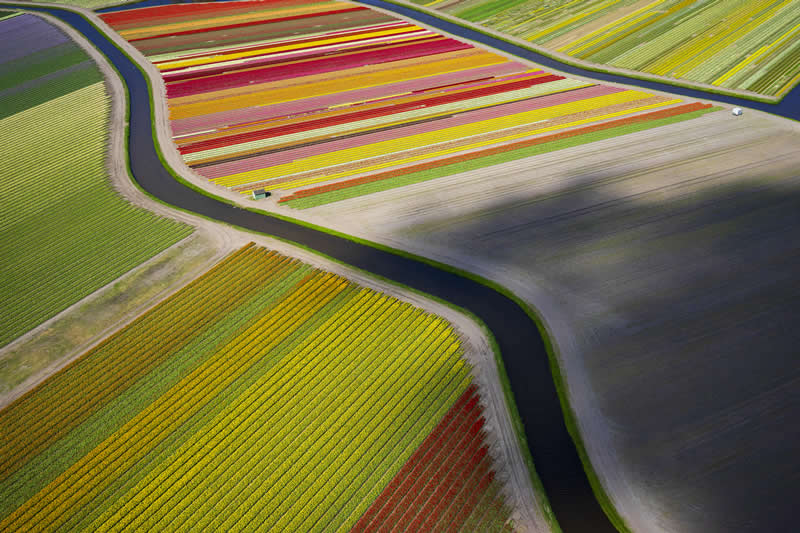 بهترین عکسهای سال ۲۰۲۵ از نگاه ویراستاران DPReview (۲۴ مورد برتر) رنگها، کانال، ابر