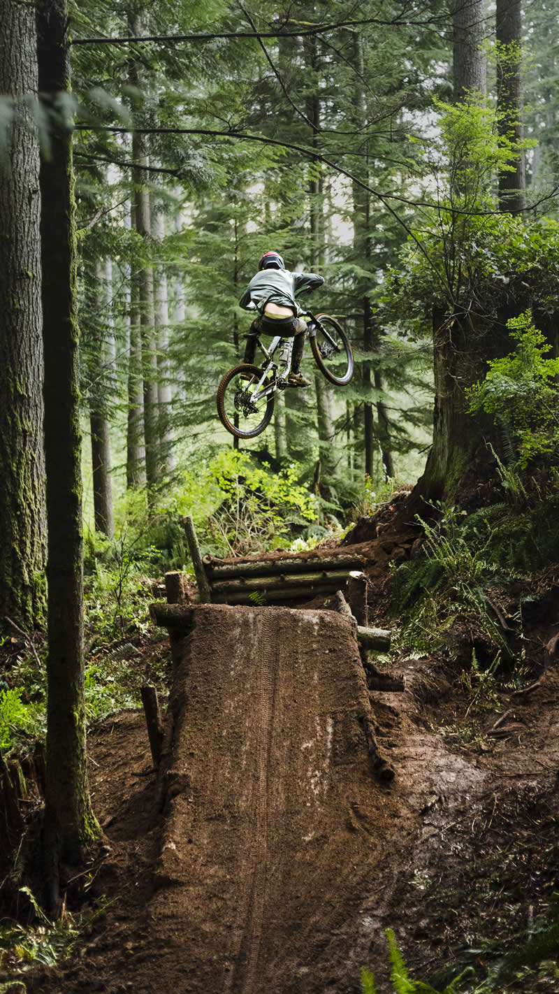 بهترین عکسهای سال ۲۰۲۵ از نگاه ویراستاران DPReview (۲۴ مورد برتر) پرش خیلی بزرگ