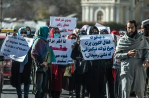 سر خط خبرها زنان معترض افغان: اگر یلدا شکست، طالب هم میشکند