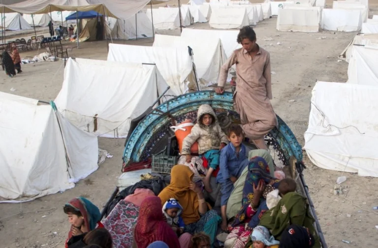 پاکستان اجاره‌دادن خانه به مهاجرین را ممنوع کرد