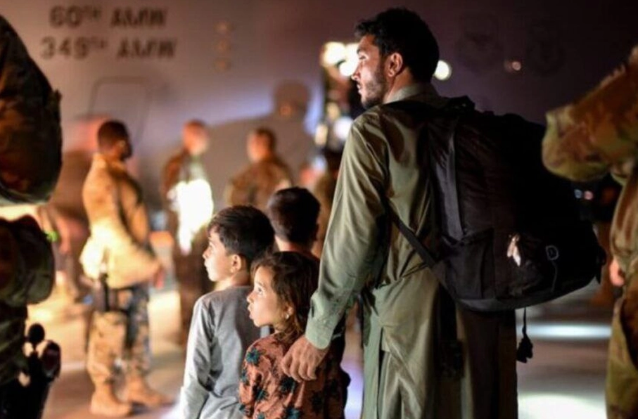 پاداش نقدی و تکت رایگان طرح جدید آمریکا برای خروج مهاجران