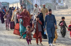 تشدید سیاست سختگیرانه پاکستان علیه مهاجران افغان با تعطیلی کمپ‌های مهاجران