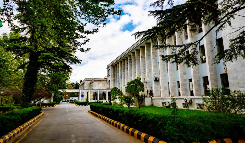 طالبان : از وحدت و ثبات یمن حمایت میکنیم