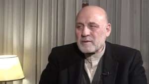 محمدعمر داوودزی: پرونده افغانستان نزد امریکا هنوز باز است