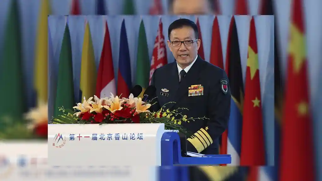 دونگ جون، وزیر دفاع چین