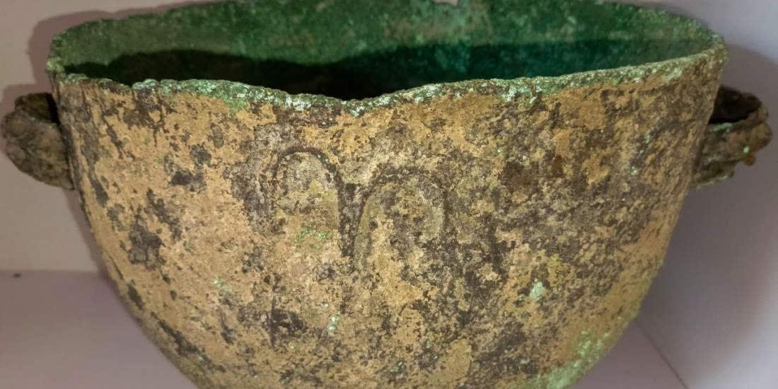 اسدالله مصطفی هاشمی، رییس اطلاعات و فرهنگ طالبان در ولایت بغلان، اعلام کرده است که یک اثر تاریخی چندصدساله شامل یک دیگ برنجی قدیمی در ولسوالی دوشی این ولایت کشف و ضبط شده است.