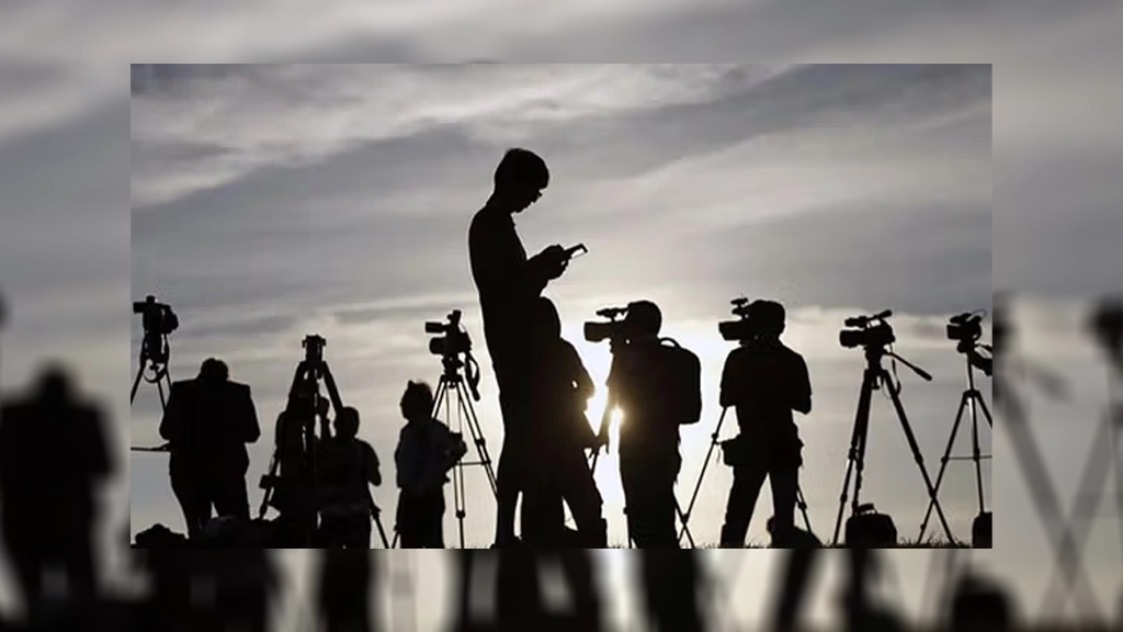 ادامه بازداشت خبرنگاران افغانستانی در پاکستان