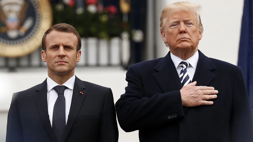 مکرون: اتحادیه اروپا باید با دونالد ترامپ سختگیرتر باشد
