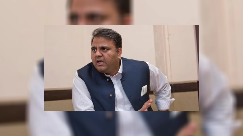 فواد چودری: سیاستهای طالبان پاکستانی جامعه پشتون را تهدید میکند