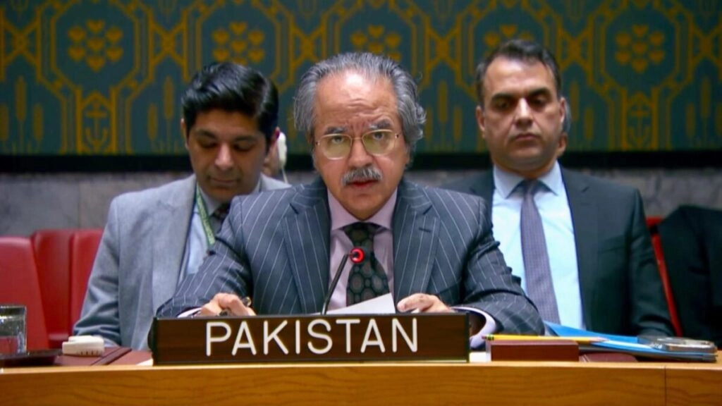 پاکستان خواستار تصمیمگیری طالبان درباره آینده افغانستان شد