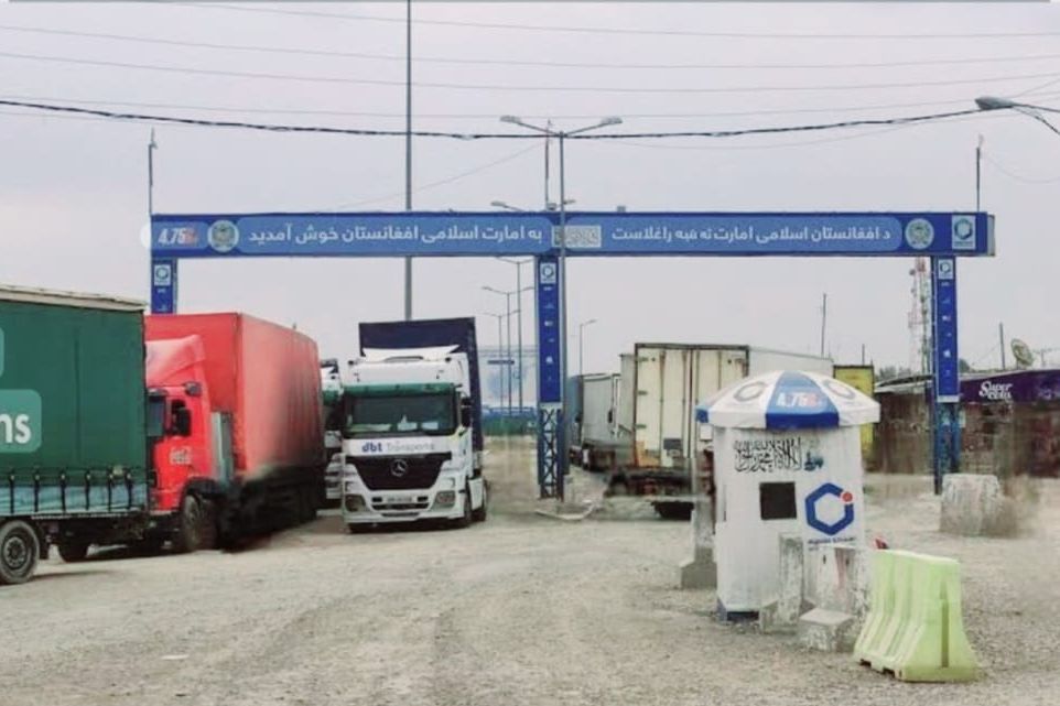 طالبان: رانندگان ایرانی دیگر برای ورود به افغانستان نیاز به ویزا ندارند
