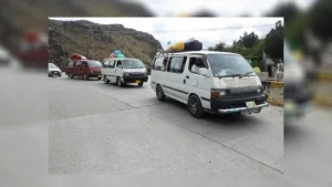 گذرگاه تورخم به بازگشت مهاجران بازگشایی شد
