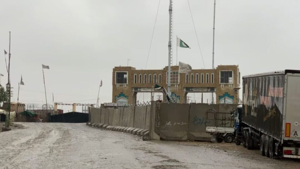 منابع از درگیری میان طالبان و پاکستان در سپین بولدک خبر دادند