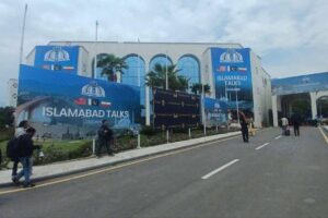 مذاکرات میان ایران و آمریکا در اسلام‌آباد آغاز شد