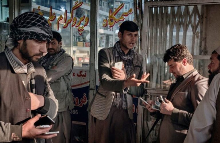 په افغانستان کې د کوچنیو کاروبارونو ټیټوالی ؛ د ملاتړ نشتوالی او د وارداتو زیاتوالی د بحران اصلي لاملونه دي