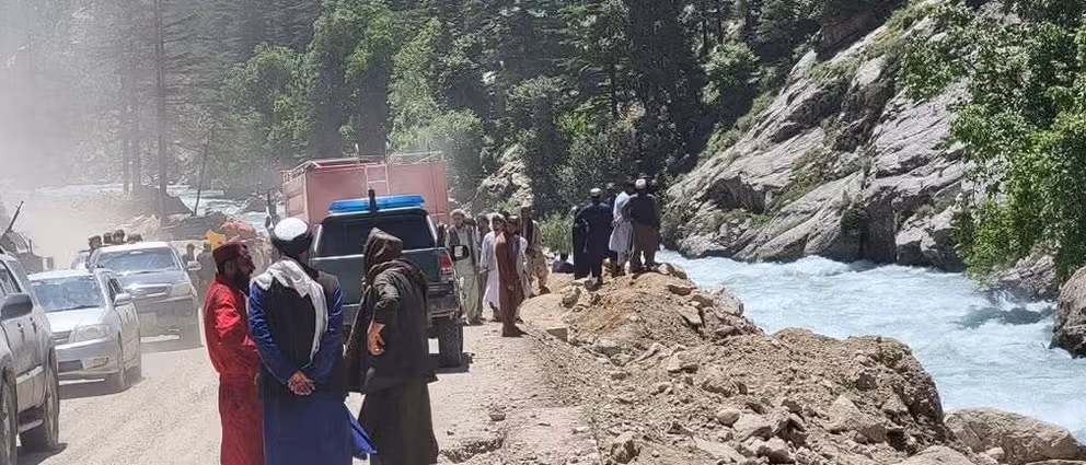 سقوط موتر به رودخانه در نورستان جان چهار نفر را گرفت
