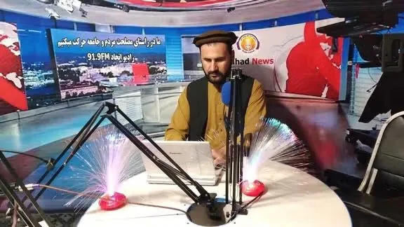آزادی یک فعال رسانهای در لوگر از زندان طالبان
