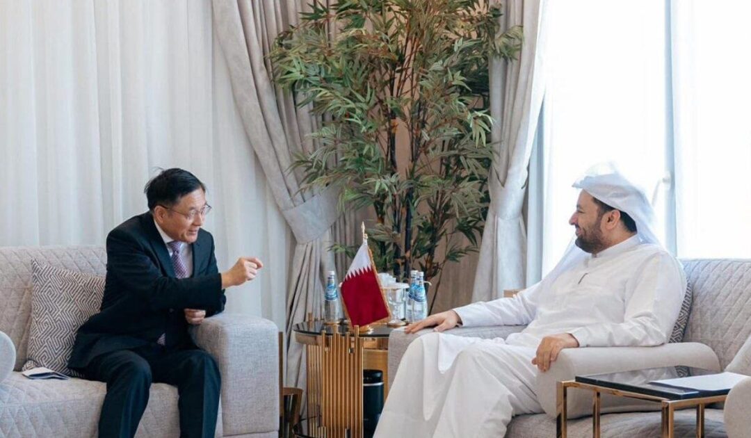 قطر و چین بر ادامه همکاری‌ها برای افغانستان تأکید کردند